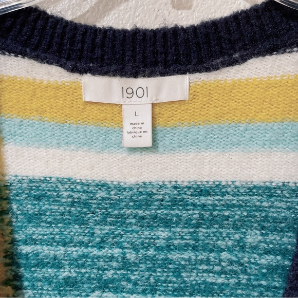 1901 Abstract Pattern Cardigan 🔲🤍🌾 - Picture 5 of 7